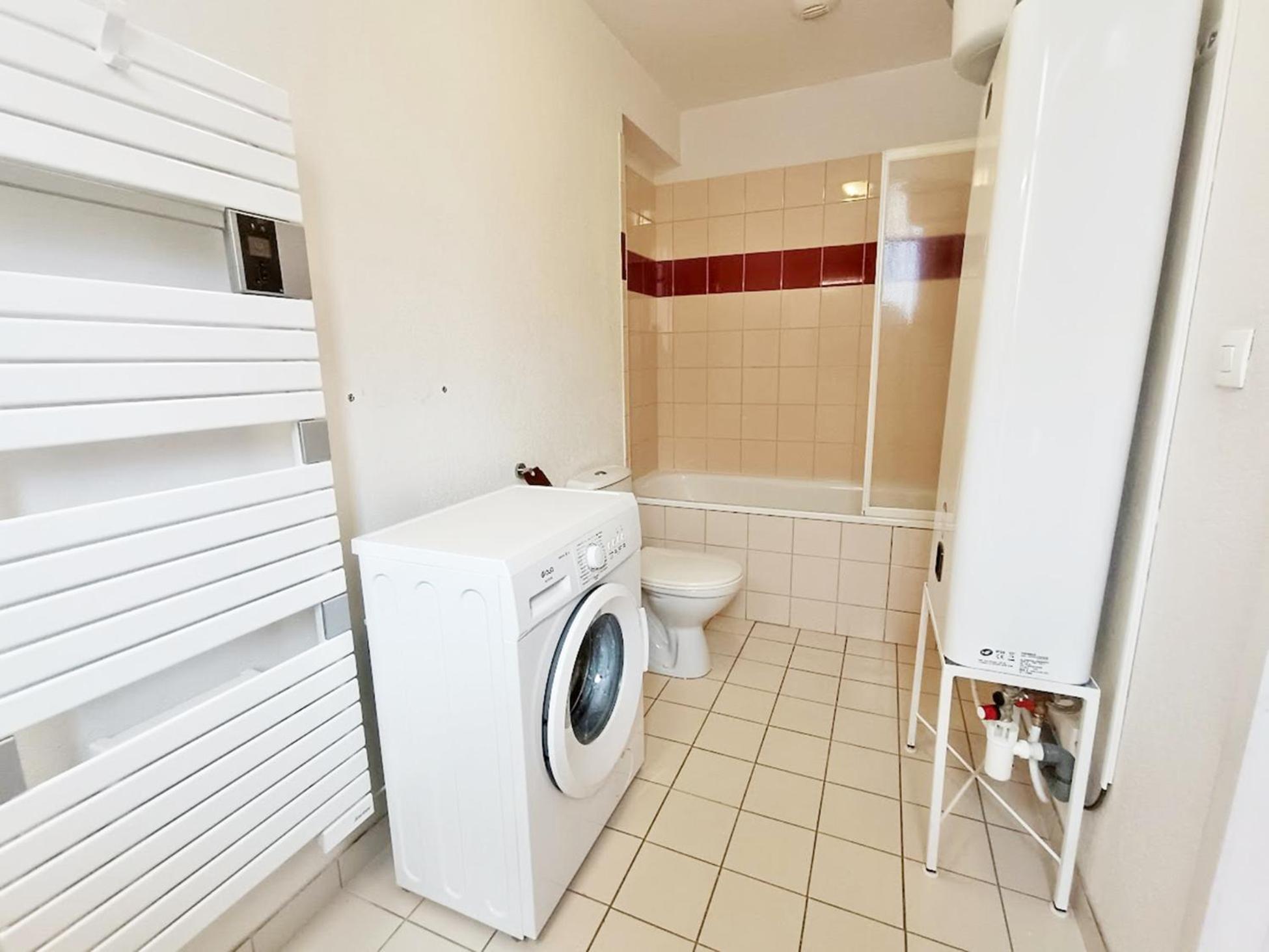 Il Etait Une Fois Luchon, T2, Centre Luchon, Wifi, Casier A Skis, Ascenseur, 4 Personnes Apartamento Bagnères-de-Luchon Exterior foto